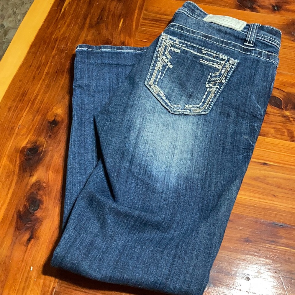 Shyanne short skinny jeans. - Picture 4 of 4